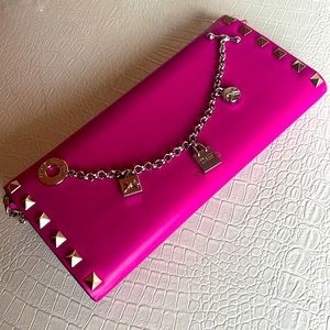 DIOR BEAUTY SILVER CHARM BRACELET WITH MONOGRAM <3